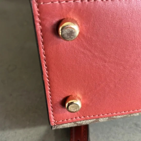 Coach Lane Carryall - Picture 11 of 15